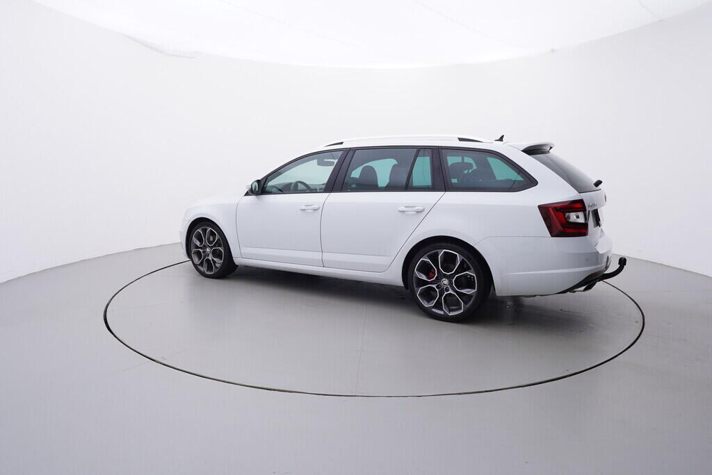 OV190V08629_16.webp_OCTAVIA RS 2.0 TDI 135 kW automat