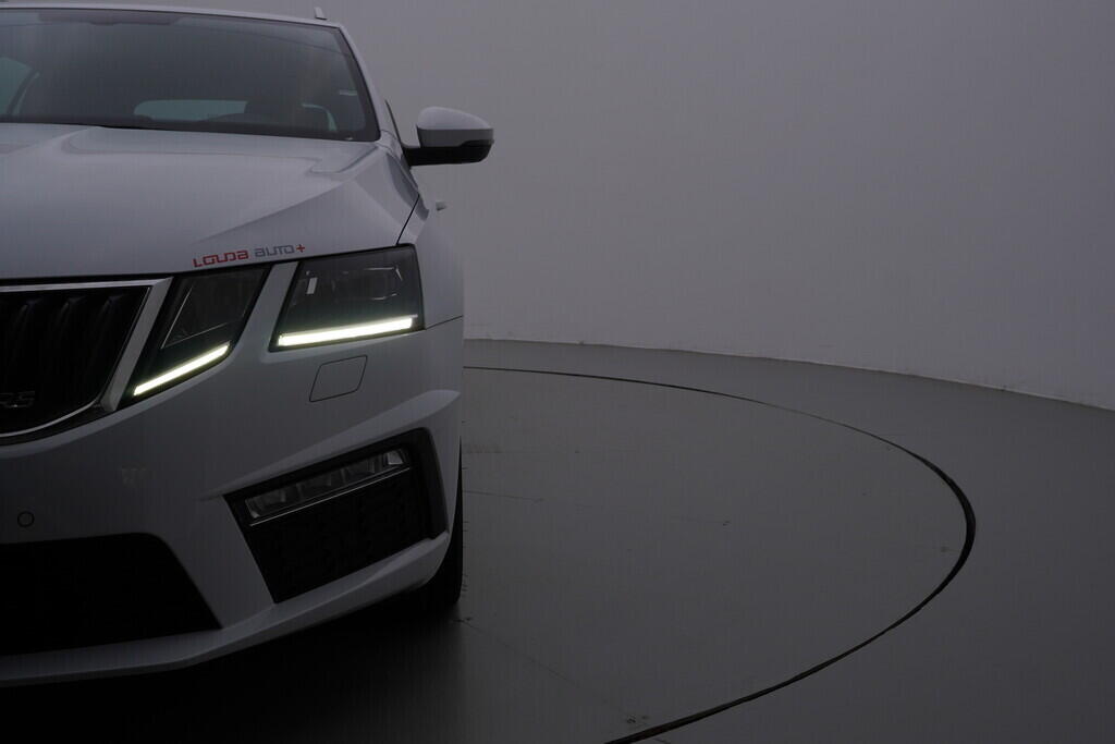 OV190V08629_45.webp_OCTAVIA RS 2.0 TDI 135 kW automat