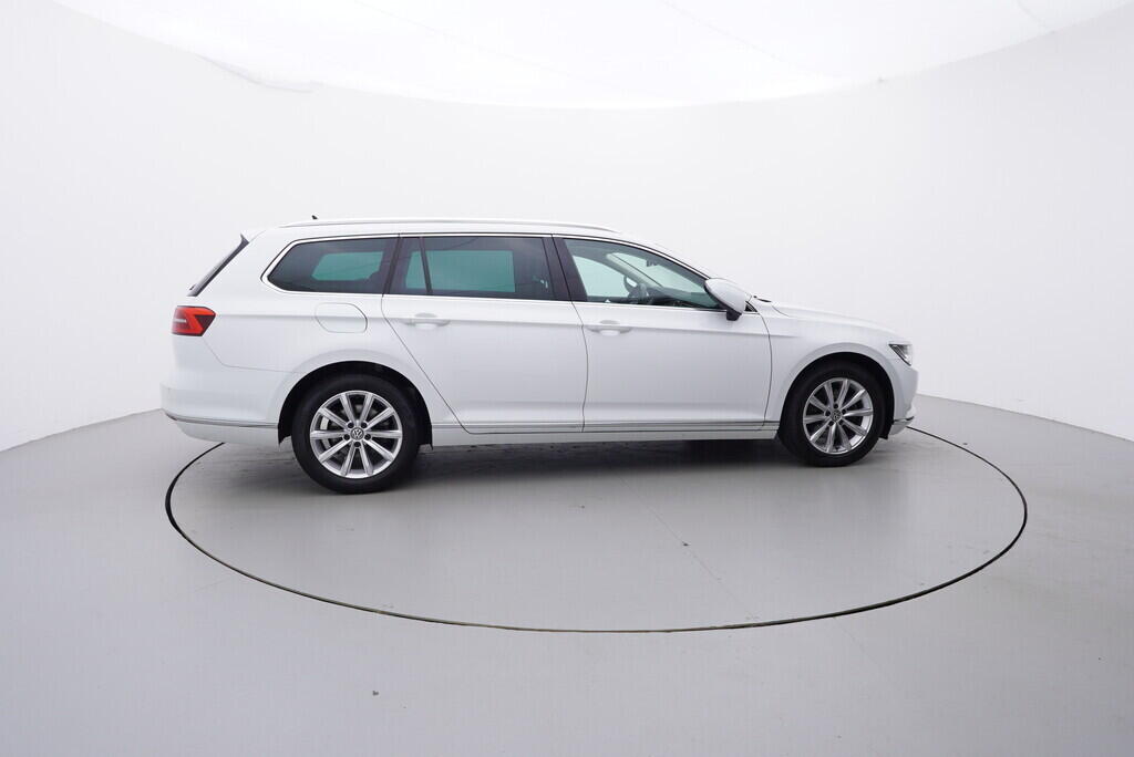 OV190V08630_15.webp_PASSAT VARIANT Highline 2.0 TDI 110 kW automat