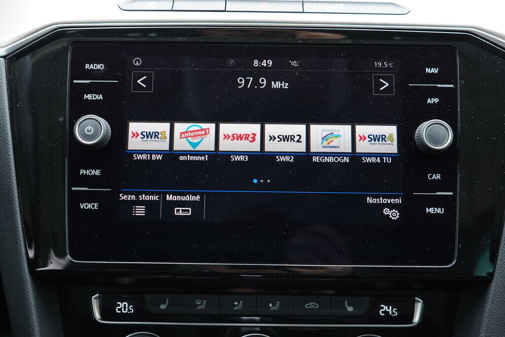 OV190V08630_31.webp_PASSAT VARIANT Highline 2.0 TDI 110 kW automat