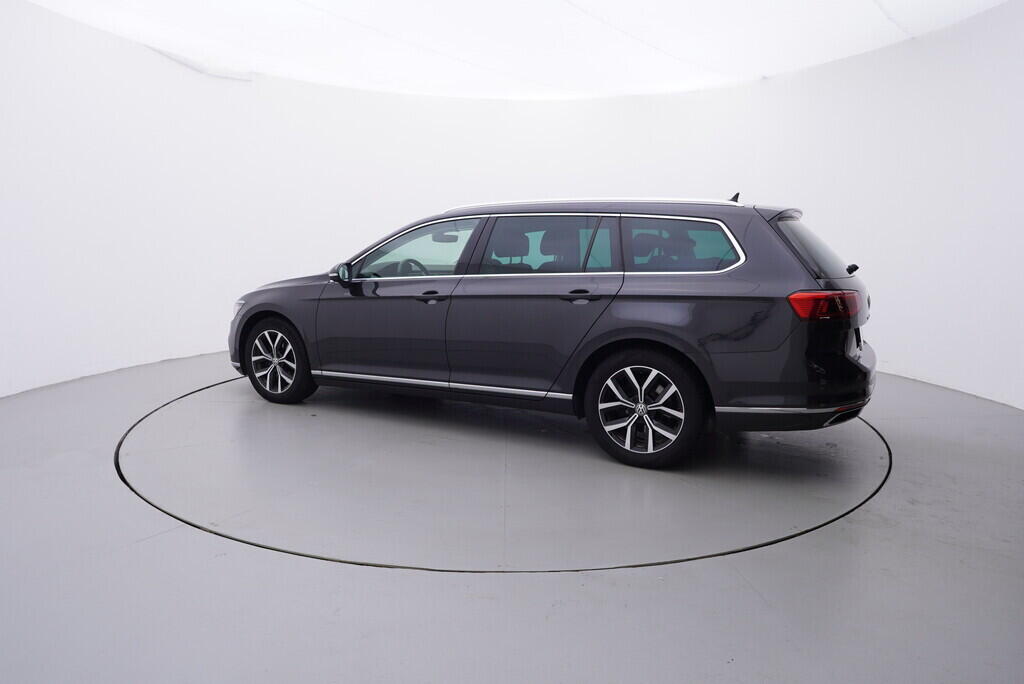 OV190V08631_12.webp_PASSAT VARIANT Elegance 2.0 TDI 110 kW automat, DPH