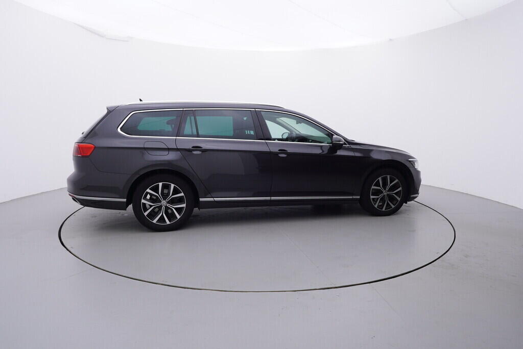 OV190V08631_15.webp_PASSAT VARIANT Elegance 2.0 TDI 110 kW automat, DPH