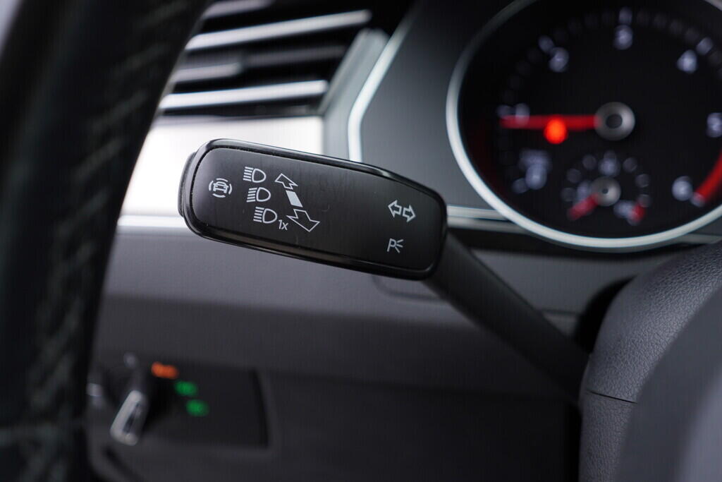 OV190V08631_24.webp_PASSAT VARIANT Elegance 2.0 TDI 110 kW automat, DPH