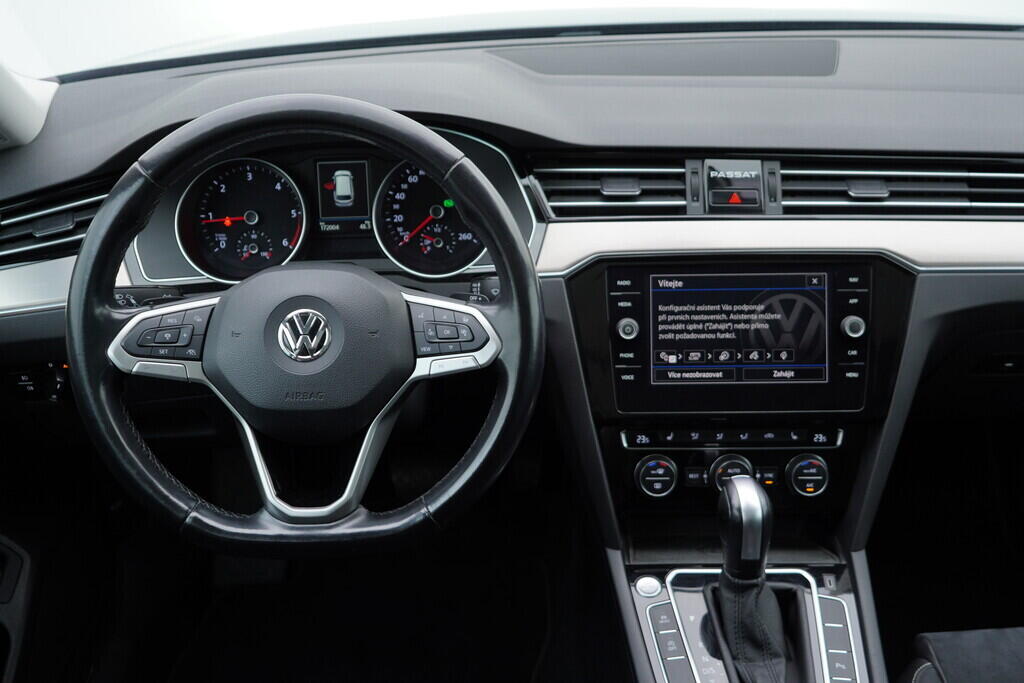OV190V08631_28.webp_PASSAT VARIANT Elegance 2.0 TDI 110 kW automat, DPH