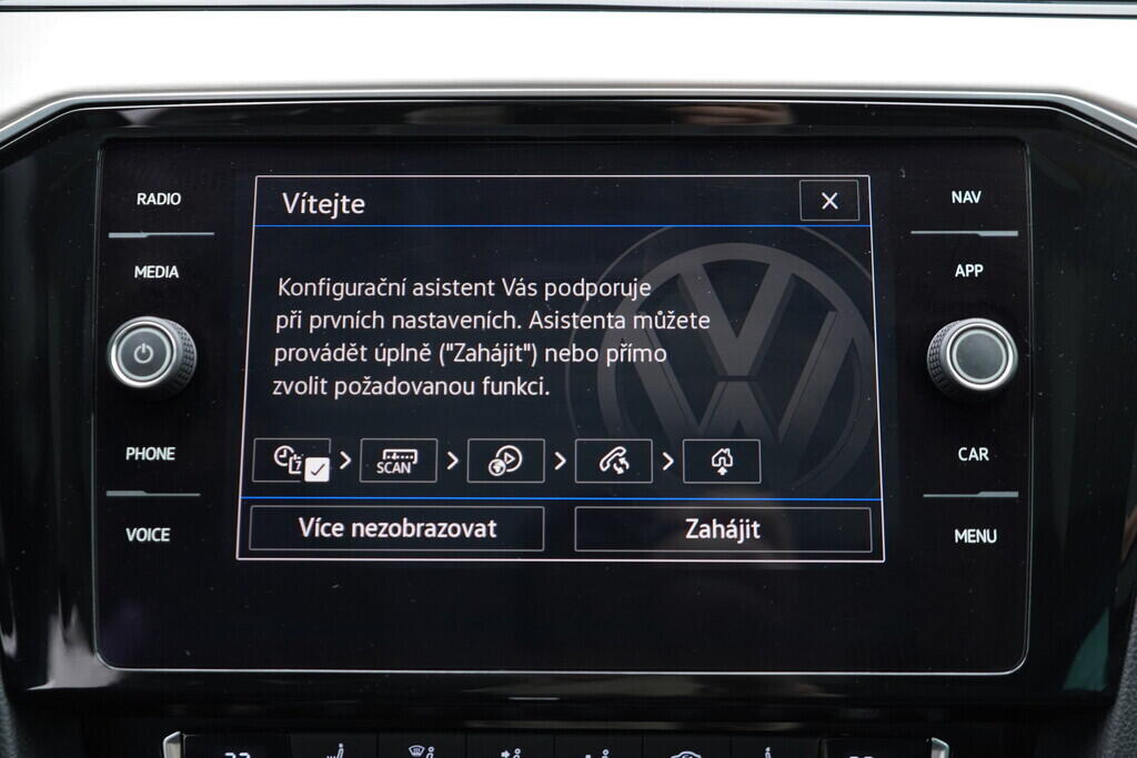 OV190V08631_30.webp_PASSAT VARIANT Elegance 2.0 TDI 110 kW automat, DPH