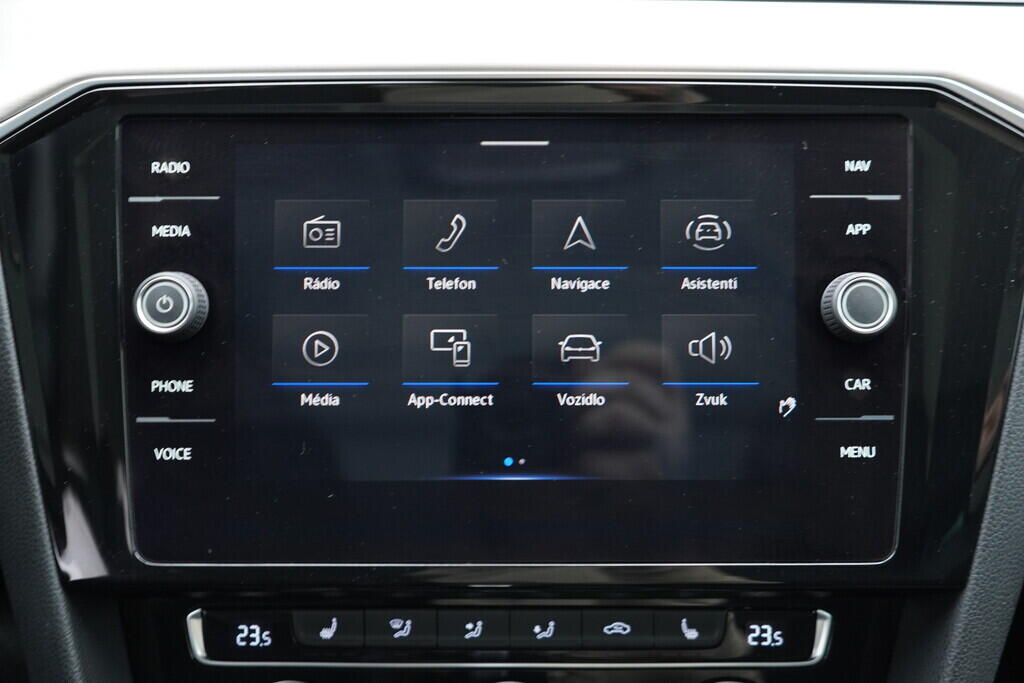 OV190V08631_32.webp_PASSAT VARIANT Elegance 2.0 TDI 110 kW automat, DPH