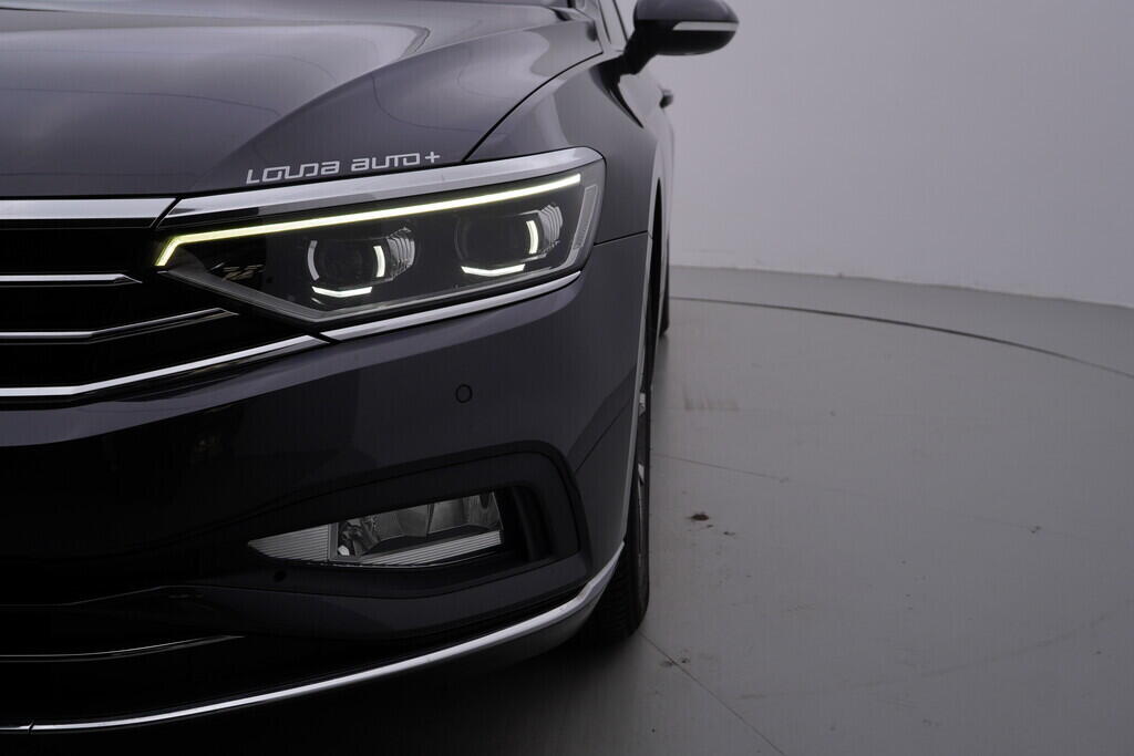 OV190V08631_43.webp_PASSAT VARIANT Elegance 2.0 TDI 110 kW automat, DPH