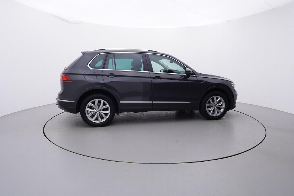 OV190V08634_15.webp_TIGUAN Elegance 2.0 TSI 140 kW automat, DPH