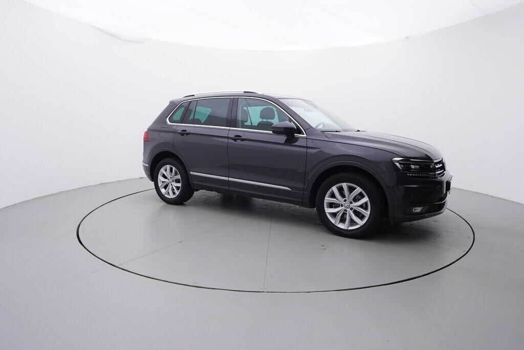 OV190V08634_16.webp_TIGUAN Elegance 2.0 TSI 140 kW automat, DPH