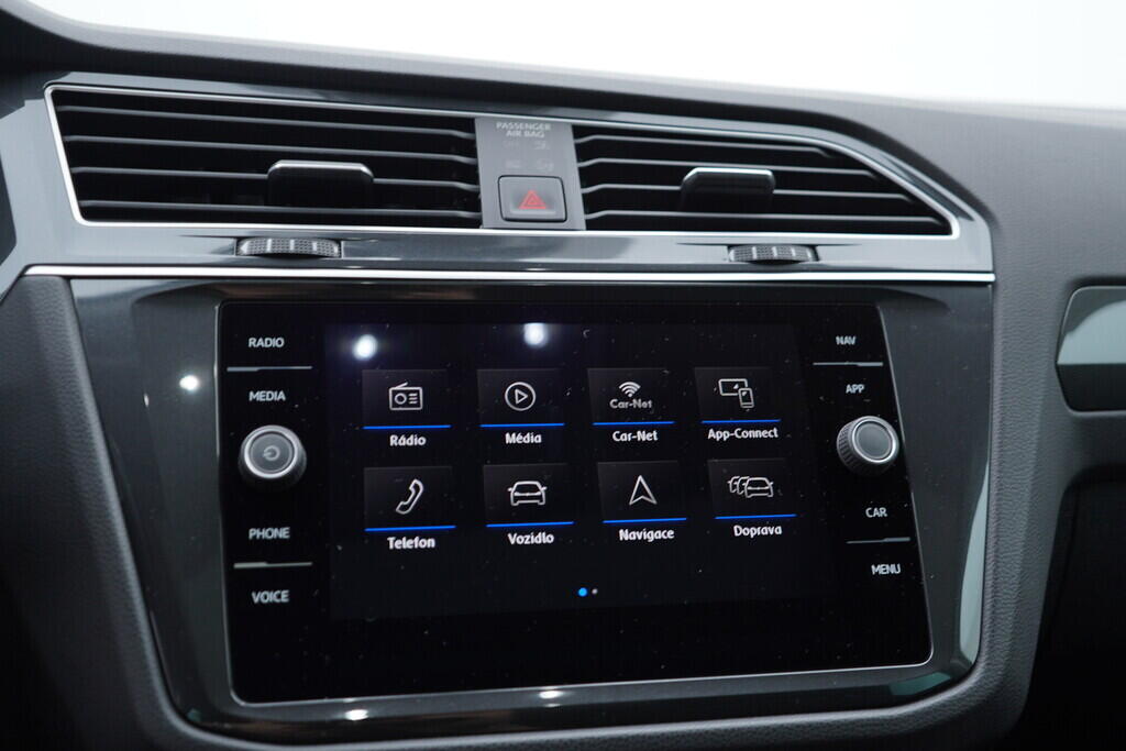 OV190V08634_27.webp_TIGUAN Elegance 2.0 TSI 140 kW automat, DPH
