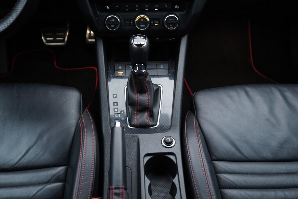 OV190V08636_38.webp_OCTAVIA RS 2.0 TDI 135 kW automat