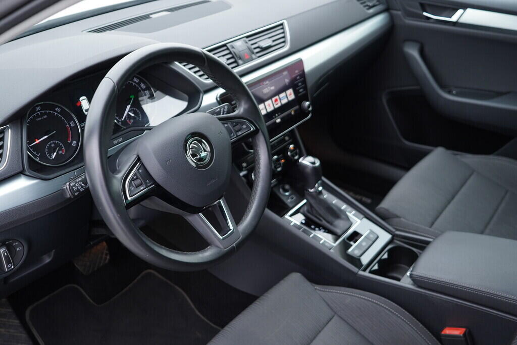OV190V08638_21.webp_SUPERB Bussines 2.0 TDI 110 kW automat