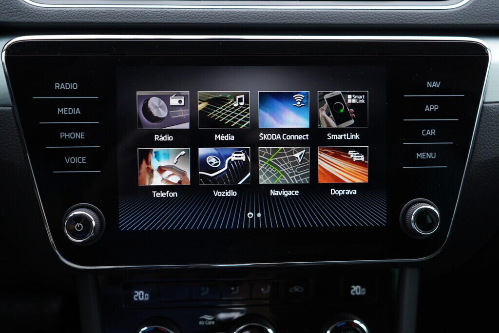OV190V08638_31.webp_SUPERB Bussines 2.0 TDI 110 kW automat