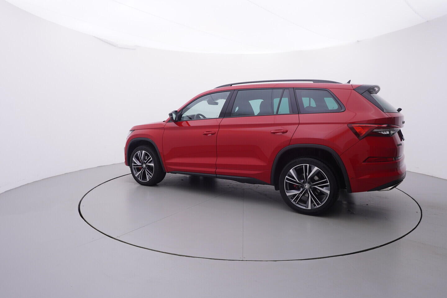 OV190V08642_12.webp_KODIAQ RS 2.0 TSI 180 kW automat, DPH