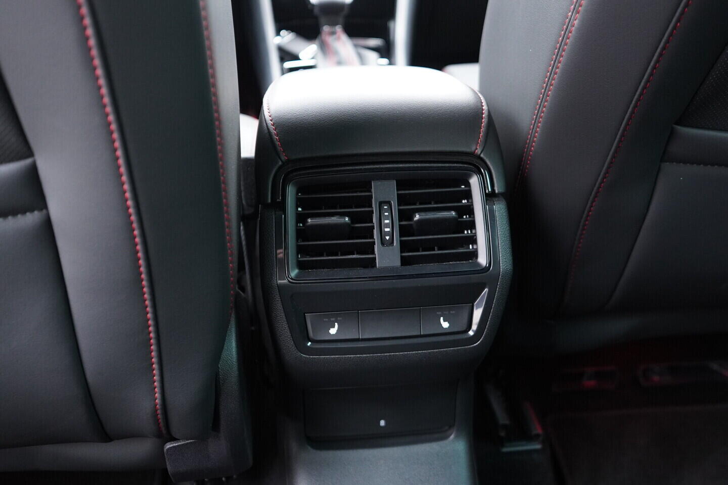 OV190V08642_40.webp_KODIAQ RS 2.0 TSI 180 kW automat, DPH