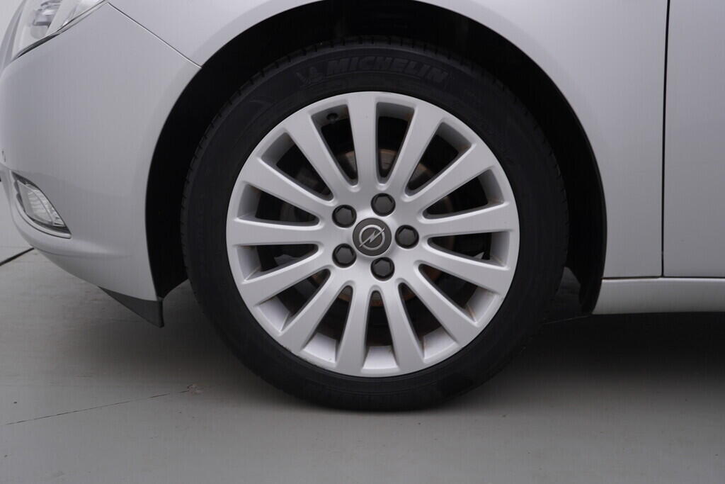OV190V08645_35.webp_INSIGNIA  1.8  103 kW manuál