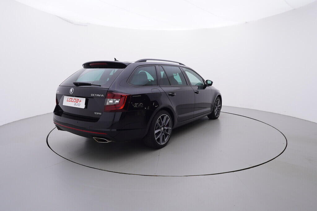 OV190V08649_14.webp_OCTAVIA RS 2.0 TSI 180 kW automat