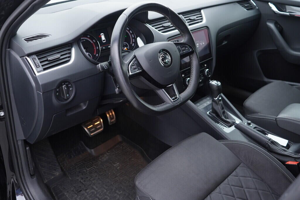 OV190V08649_22.webp_OCTAVIA RS 2.0 TSI 180 kW automat