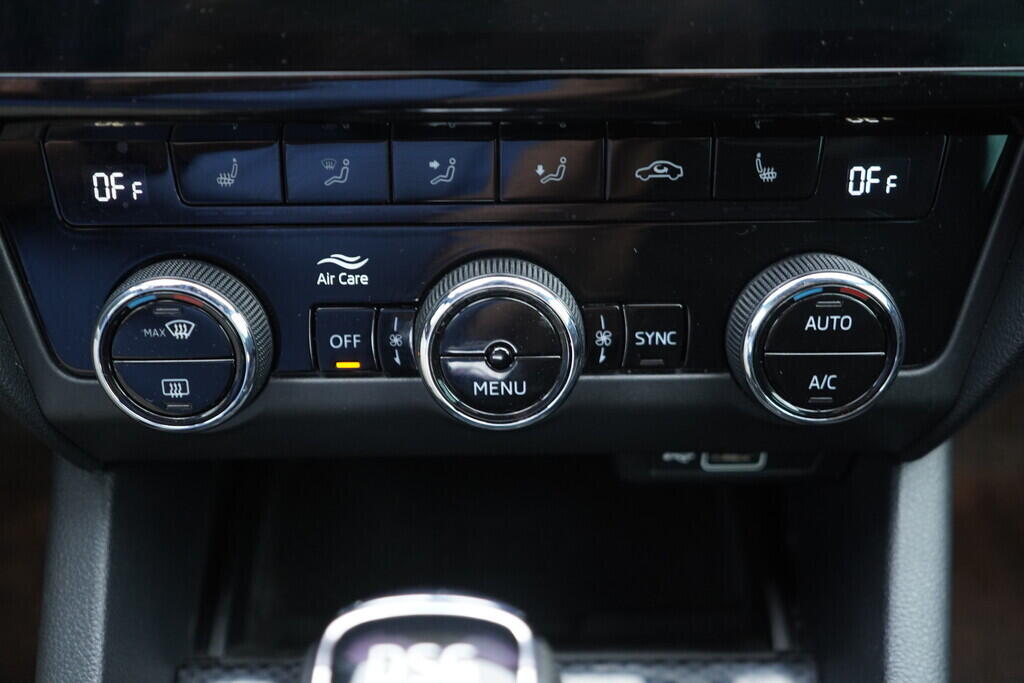 OV190V08649_38.webp_OCTAVIA RS 2.0 TSI 180 kW automat