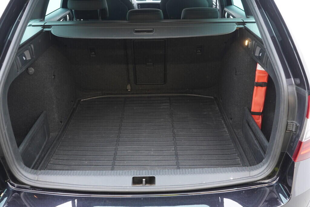 OV190V08649_44.webp_OCTAVIA RS 2.0 TSI 180 kW automat