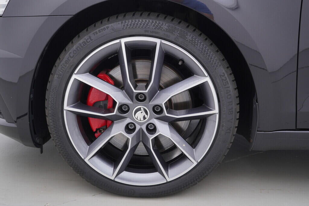 OV190V08649_50.webp_OCTAVIA RS 2.0 TSI 180 kW automat
