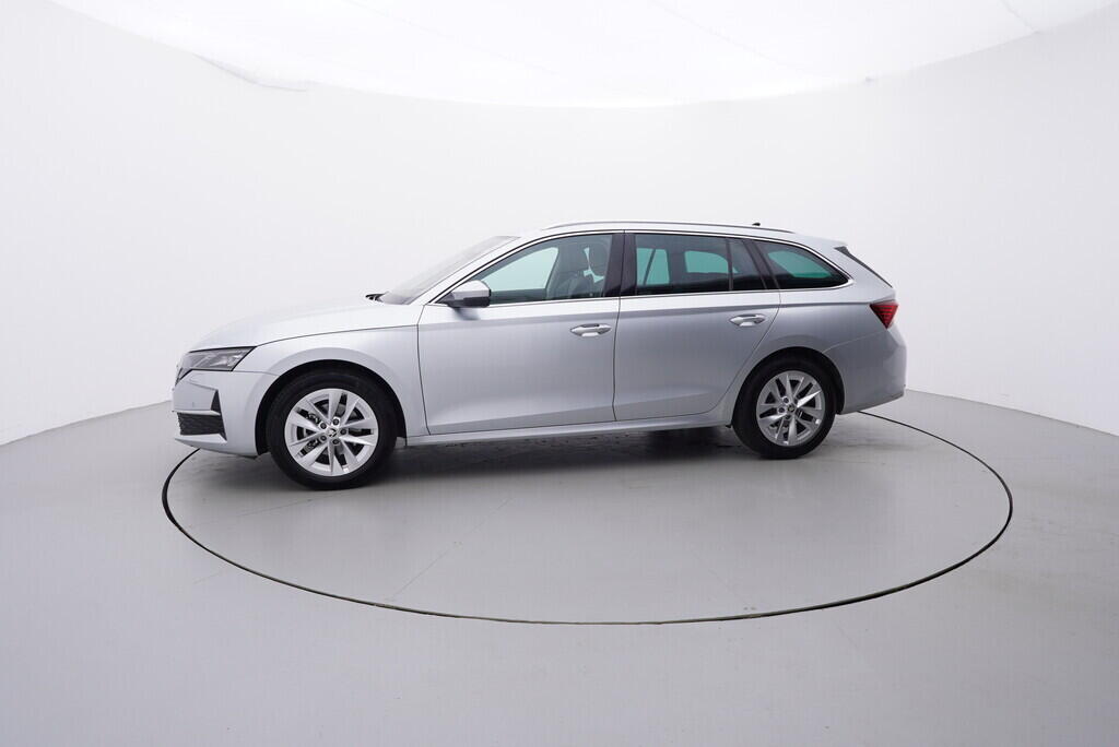 OV190V08655_11.webp_OCTAVIA Top Selection 1.5 TSI 110 kW manuál, DPH