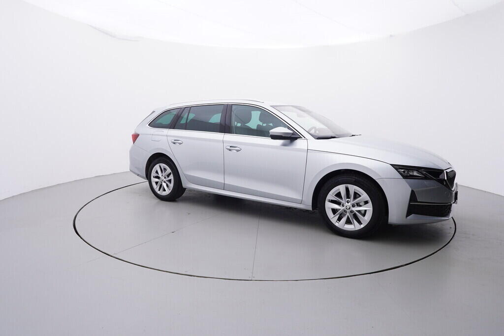 OV190V08655_16.webp_OCTAVIA Top Selection 1.5 TSI 110 kW manuál, DPH