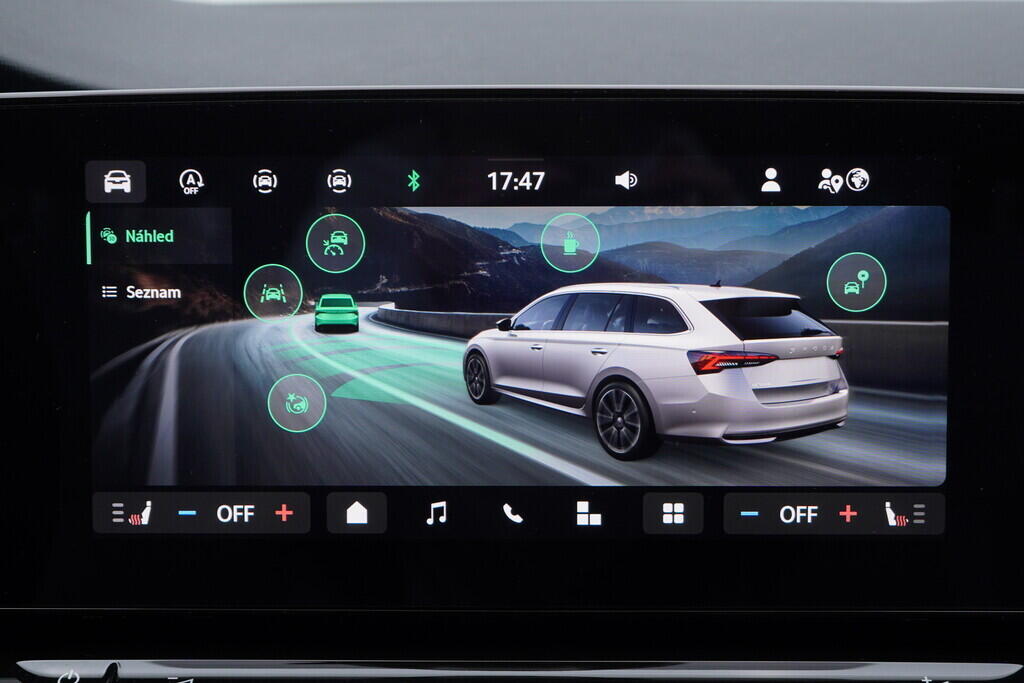 OV190V08655_30.webp_OCTAVIA Top Selection 1.5 TSI 110 kW manuál, DPH