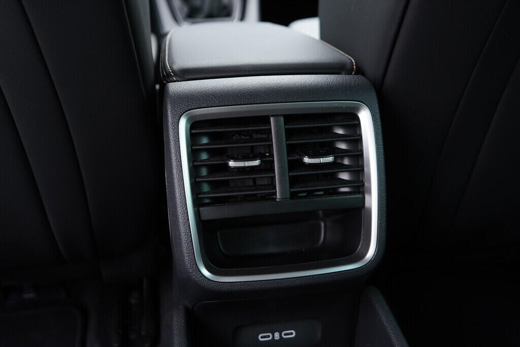 OV190V08655_37.webp_OCTAVIA Top Selection 1.5 TSI 110 kW manuál, DPH