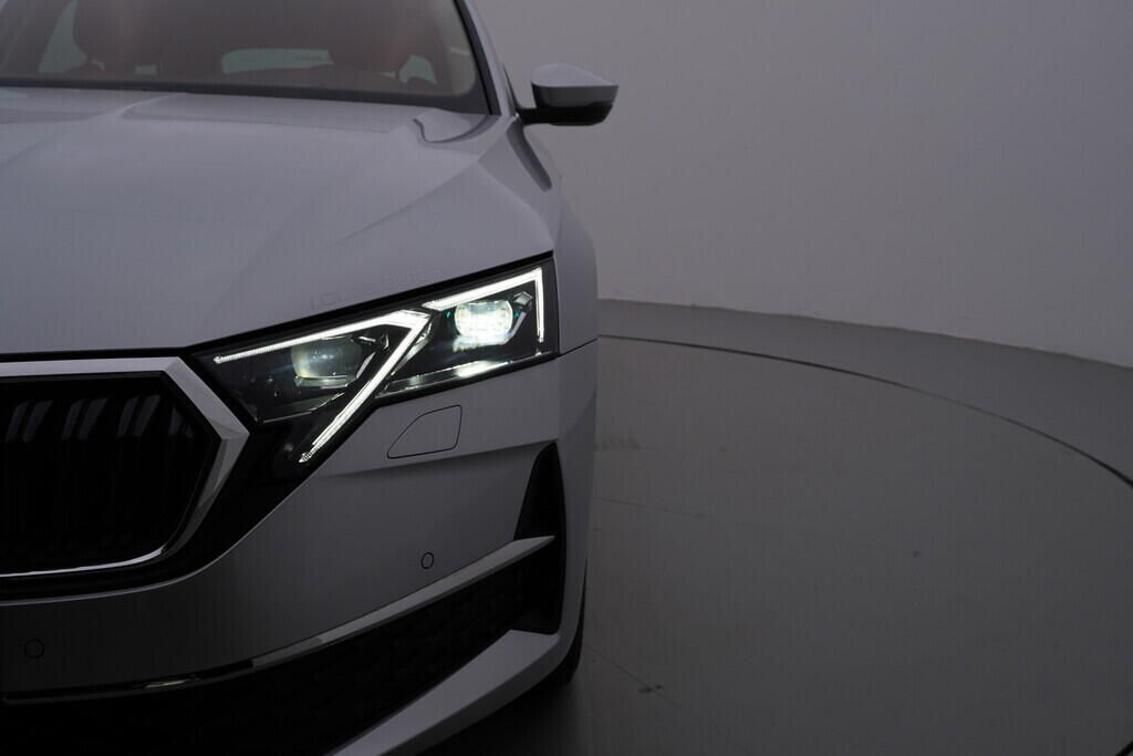 OV190V08655_44.webp_OCTAVIA Top Selection 1.5 TSI 110 kW manuál, DPH