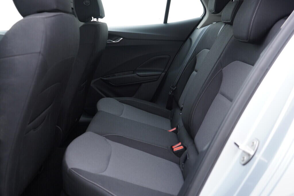 OV190V08658_36.webp_FABIA Selection 1.0 MPI 59 kW manuál, DPH