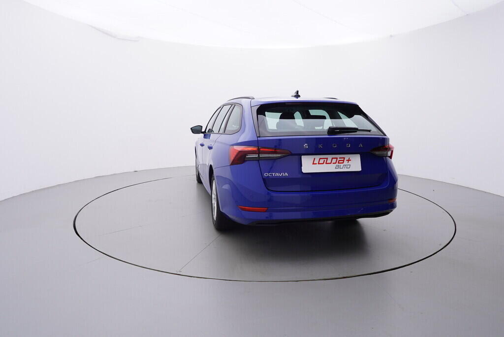 OV190V08659_13.webp_OCTAVIA Ambition 1.5 TSI 110 kW manuál