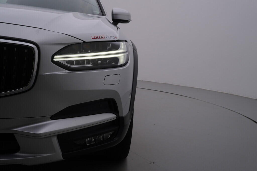 OV190V08660_50.webp_V90 Cross Country 2.0  173 kW automat, DPH