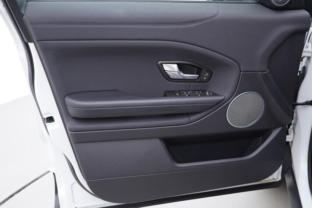 OV190V08663_19.webp_RANGE ROVER EVOQUE  2.0  110 kW manuál, DPH