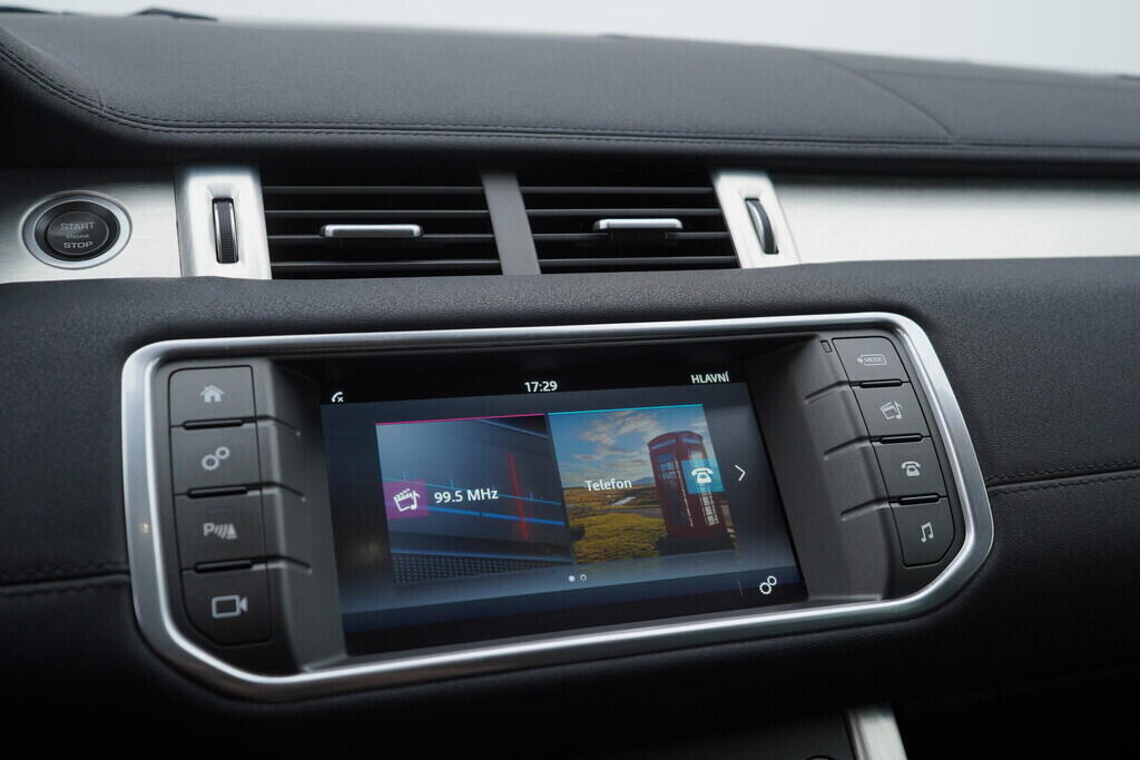OV190V08663_28.webp_RANGE ROVER EVOQUE  2.0  110 kW manuál, DPH