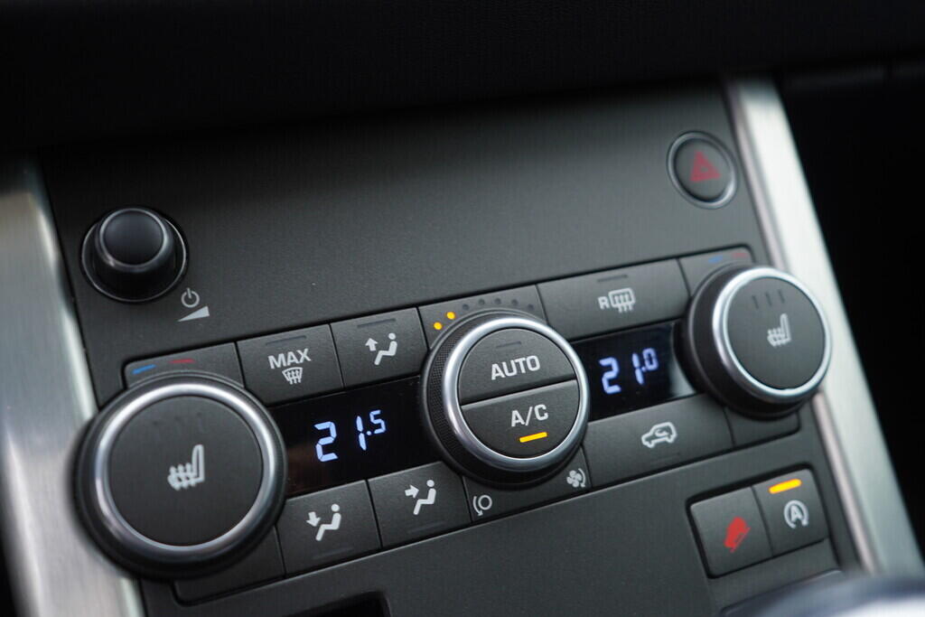 OV190V08663_30.webp_RANGE ROVER EVOQUE  2.0  110 kW manuál, DPH