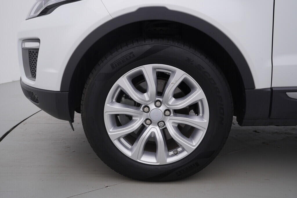 OV190V08663_38.webp_RANGE ROVER EVOQUE  2.0  110 kW manuál, DPH