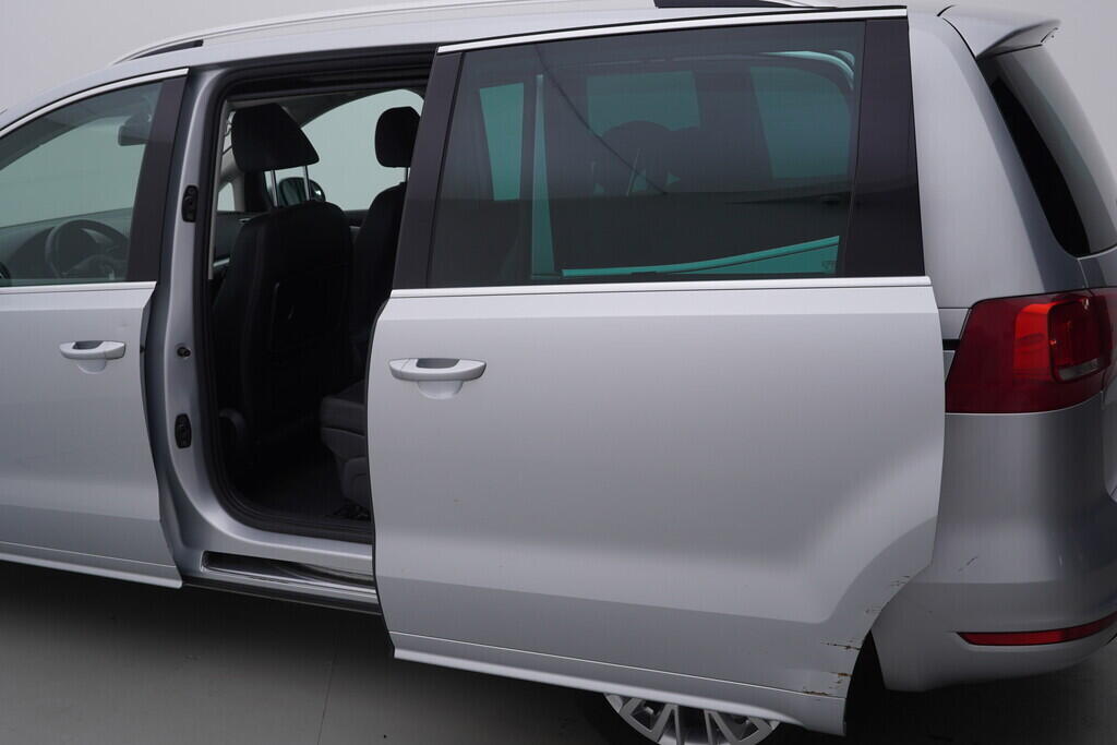 OV190V08664_40.webp_SHARAN Highline 2.0 TDI 125 kW automat
