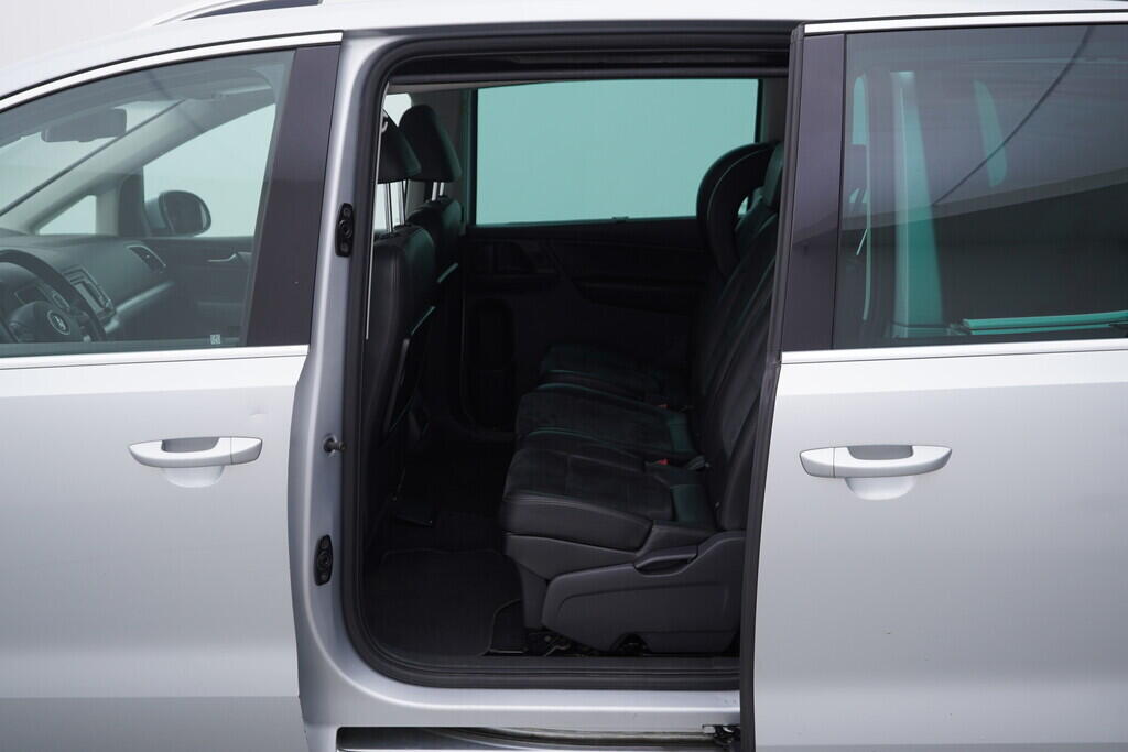 OV190V08664_41.webp_SHARAN Highline 2.0 TDI 125 kW automat