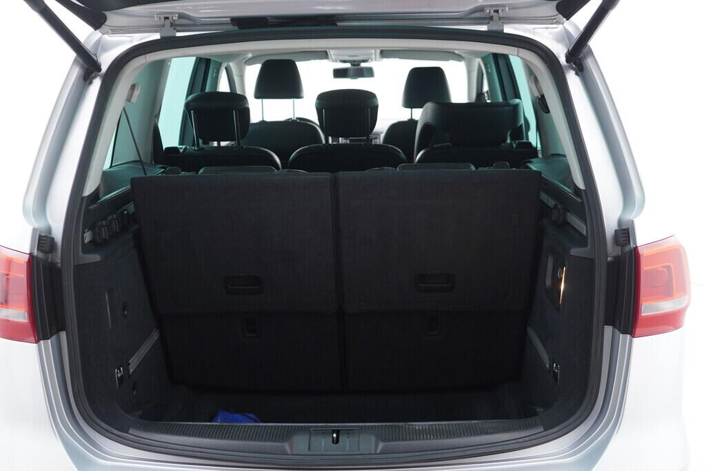OV190V08664_46.webp_SHARAN Highline 2.0 TDI 125 kW automat