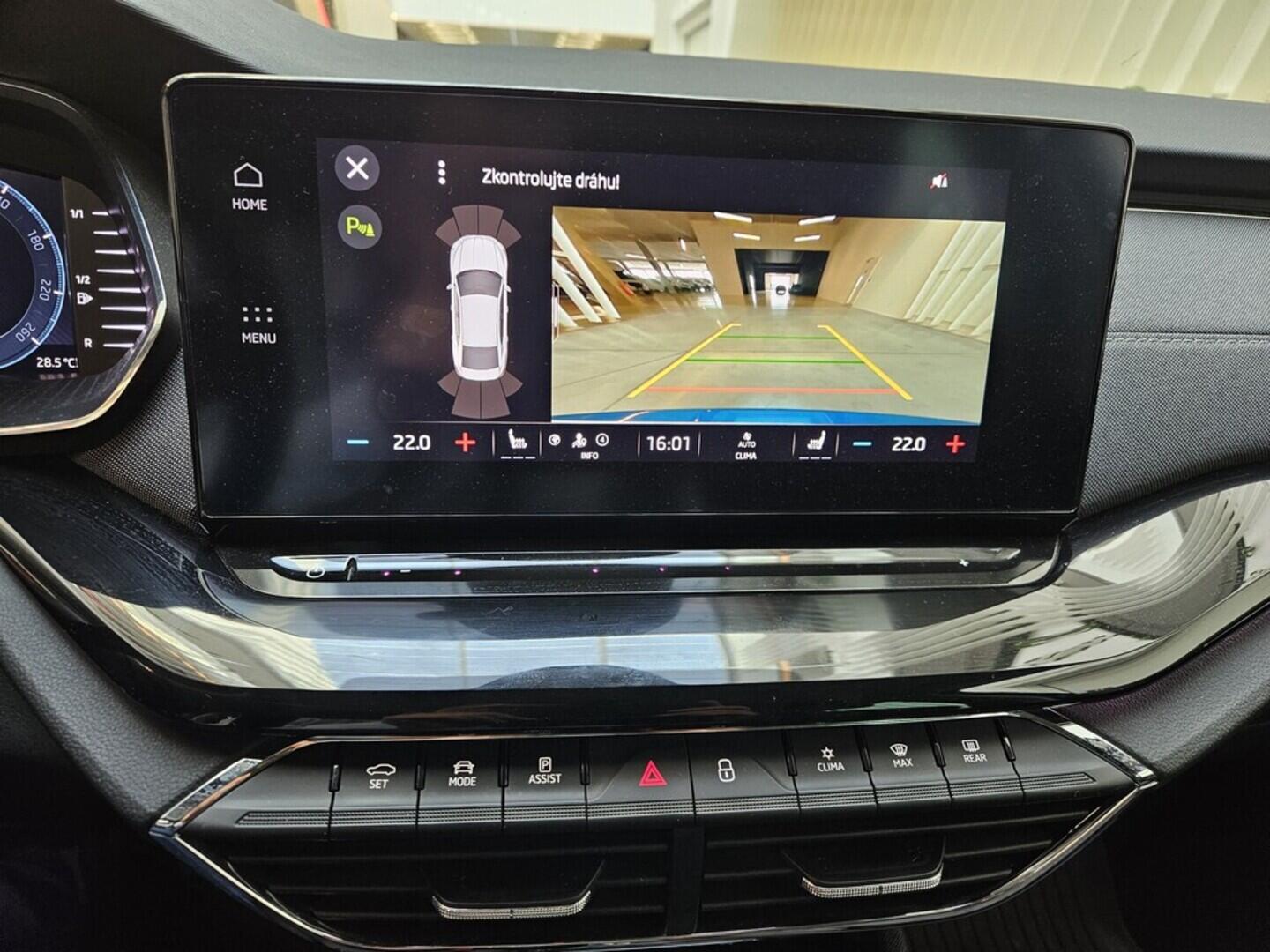 OV190V08666_23.webp_OCTAVIA Style Plus 1.5 TSI 110 kW manuál