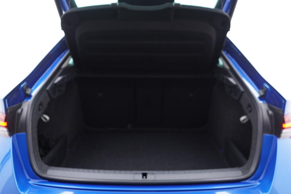 OV190V08666_41.webp_OCTAVIA Style Plus 1.5 TSI 110 kW manuál