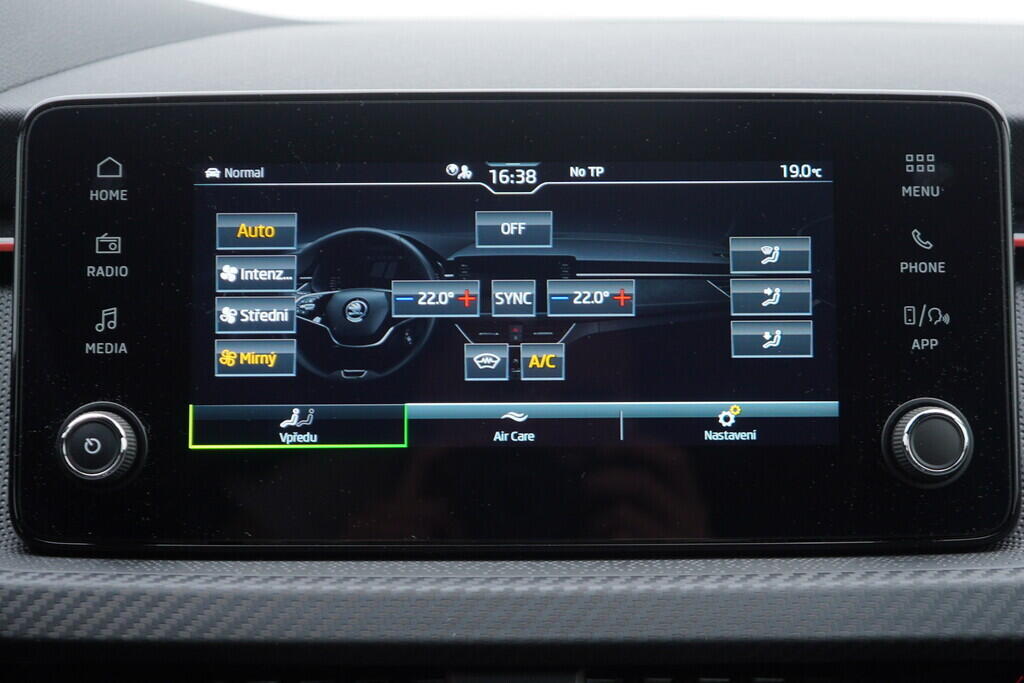 OV190V08667_31.webp_KAMIQ Monte Carlo 1.0 TSI 85 kW automat, DPH