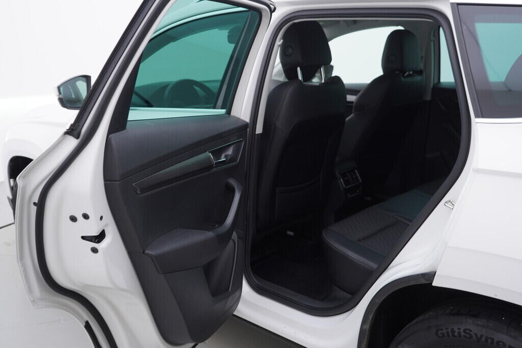 OV190V08669_37.webp_KAROQ Style 2.0 TDI 110 kW automat, DPH