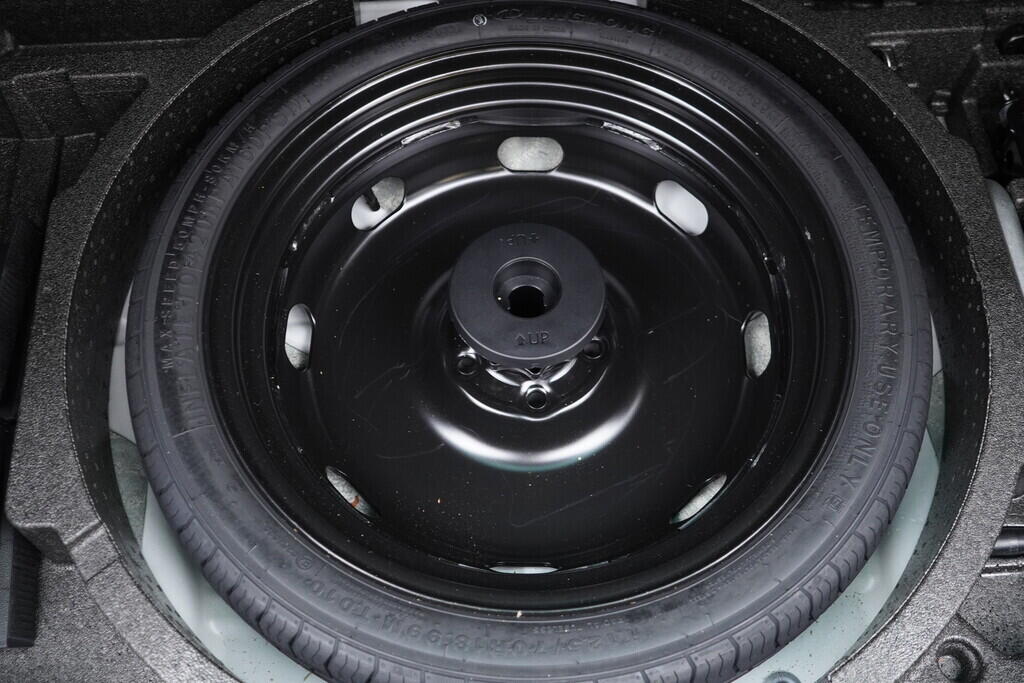 OV190V08669_42.webp_KAROQ Style 2.0 TDI 110 kW automat, DPH