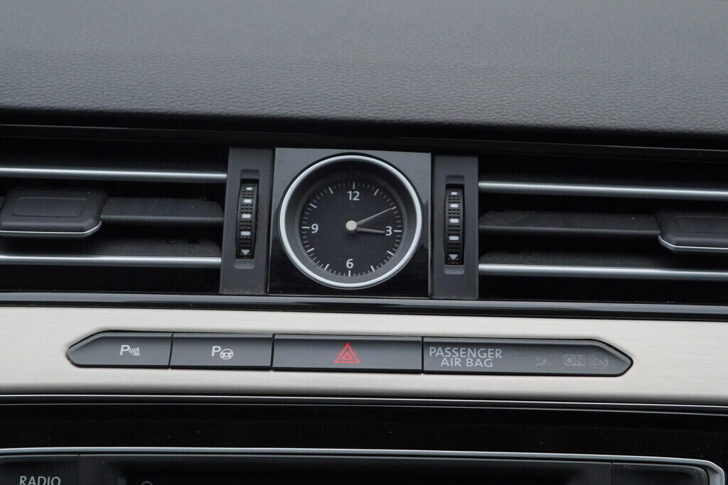 OV190V08677_33.webp_PASSAT VARIANT Highline  2.0 TDI 110 kW automat