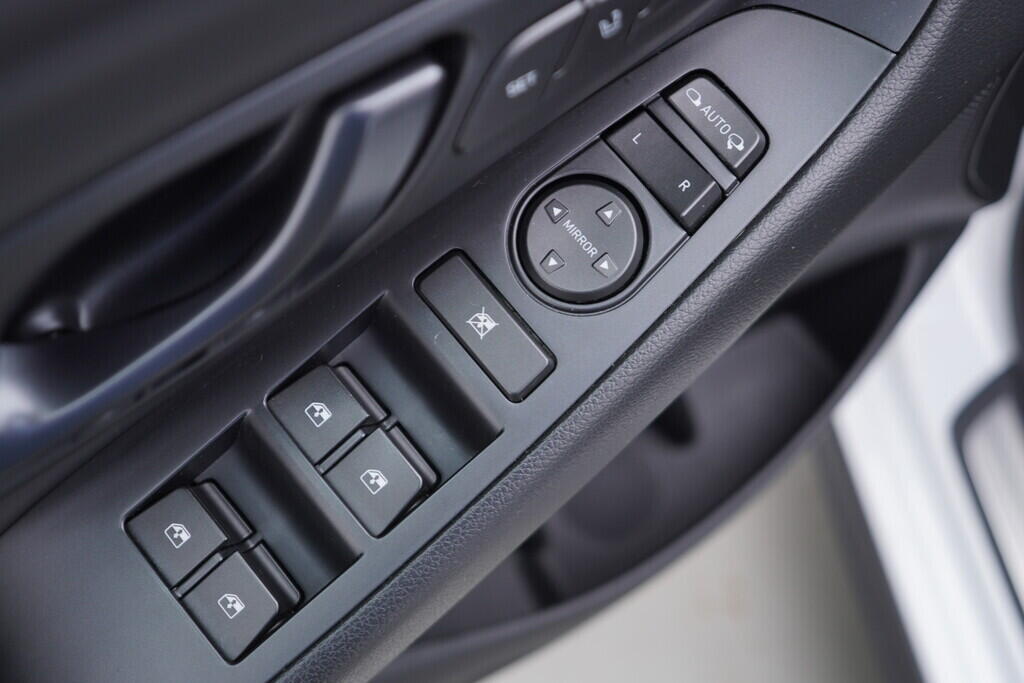 OV190V08680_20.webp_I30 FASTBACK N 2.0  206 kW automat
