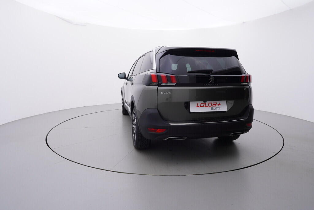 OV190V08683_13.webp_5008 Allure 2.0  110 kW manuál