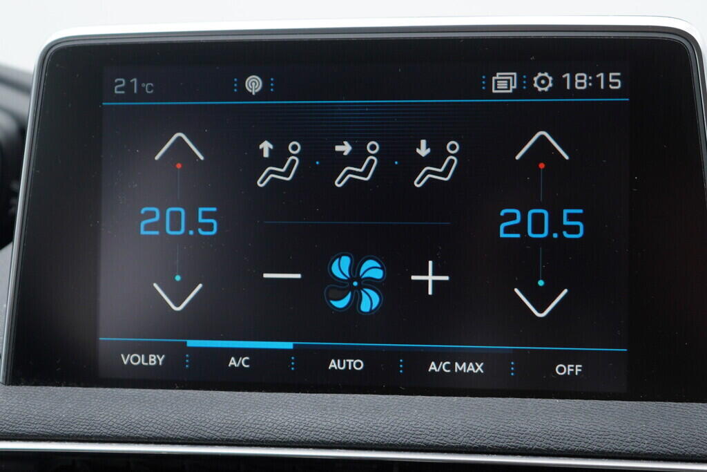 OV190V08683_31.webp_5008 Allure 2.0  110 kW manuál