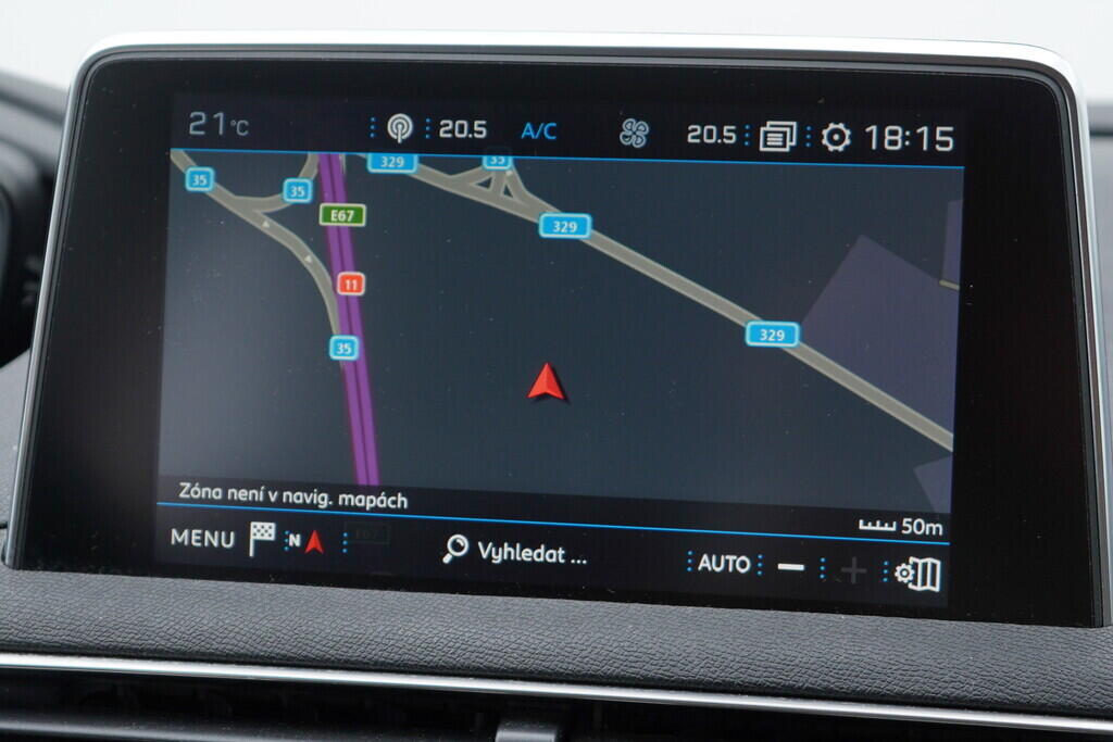 OV190V08683_32.webp_5008 Allure 2.0  110 kW manuál